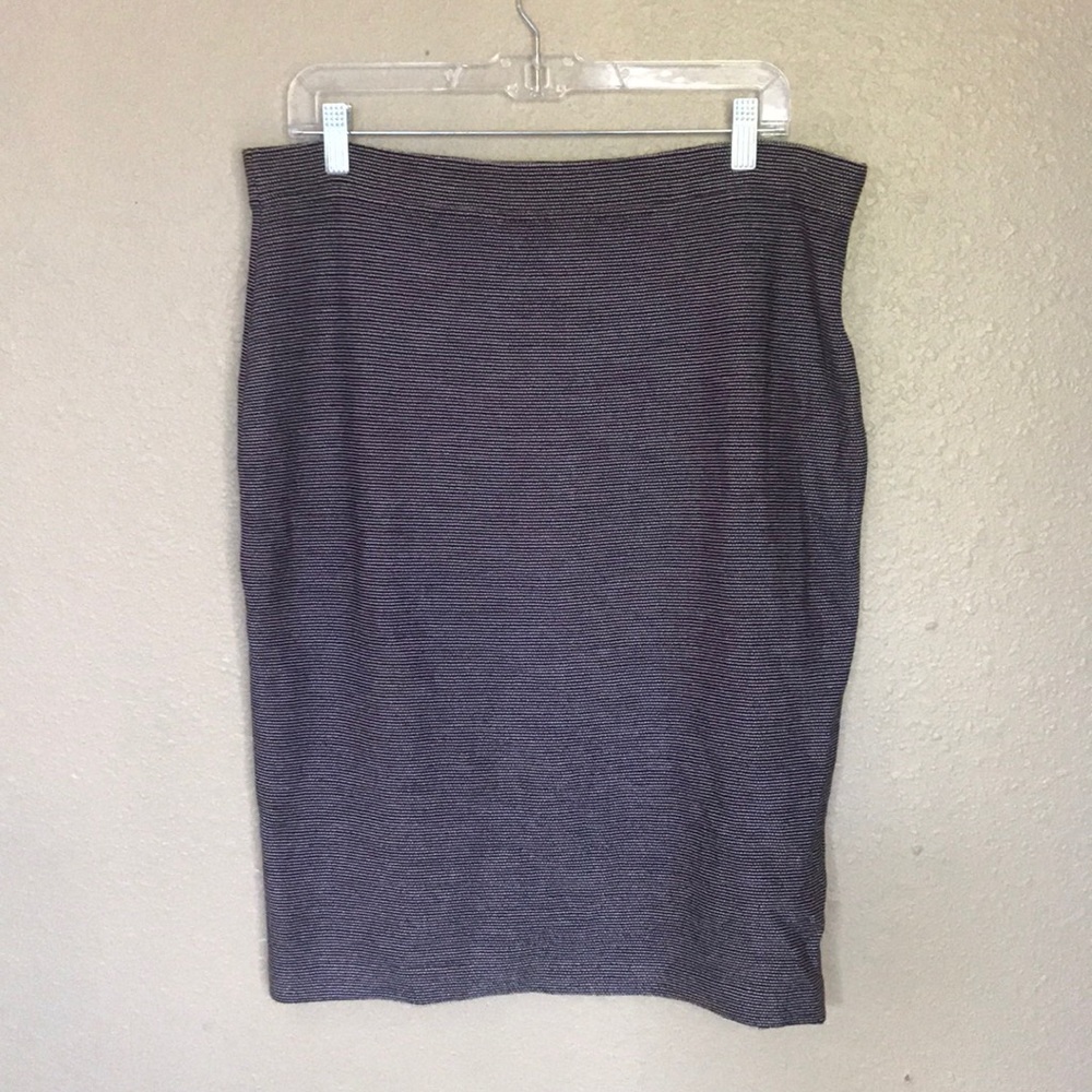 St John Collection knitted skirt